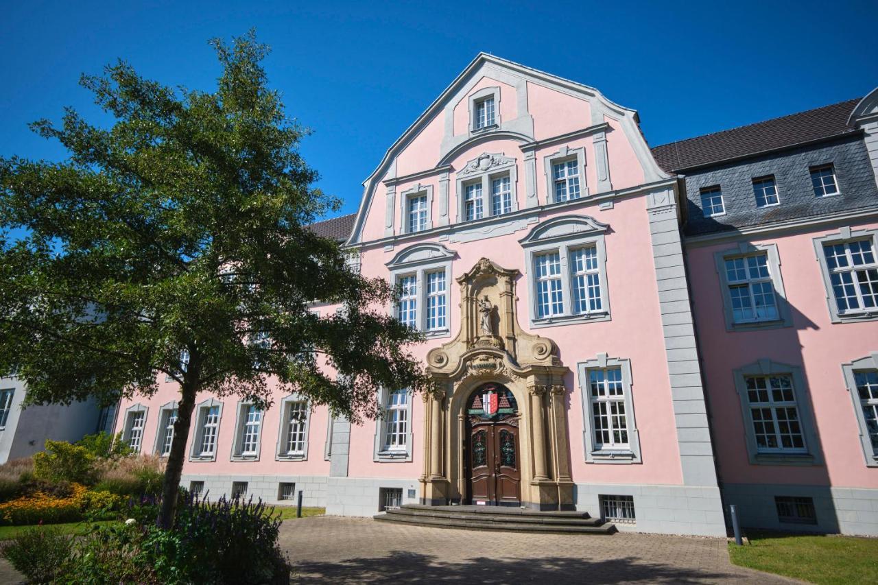 Historisches Deluxe Apartment Im Marianum Neuss Exteriér fotografie